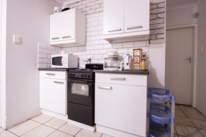 To Let 1 Bedroom Property for Rent in Die Bult North West